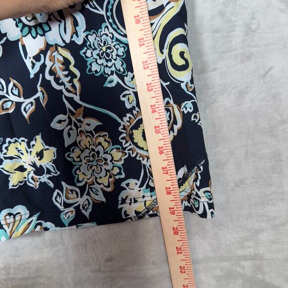 Chico's Zenergy Neema Side Pocket Skort Size 2.5 (Size L) Navy Blue Floral - Picture 9 of 11